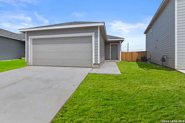 13039 Lake Fryer, St Hedwig, TX 78152