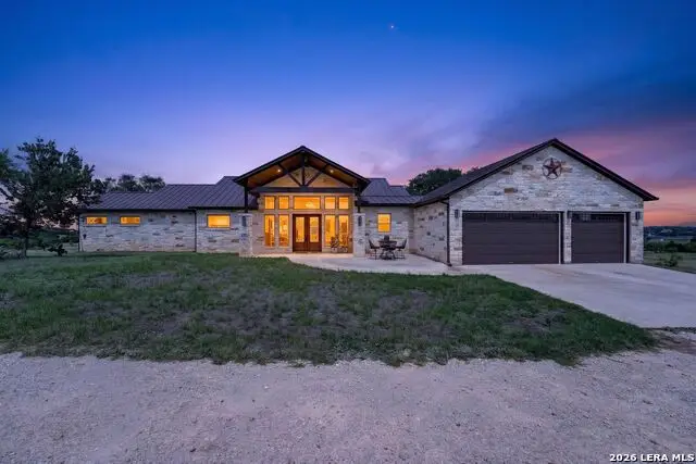 113 Jayhawk Ct, Burnet, TX 78611 - #2
