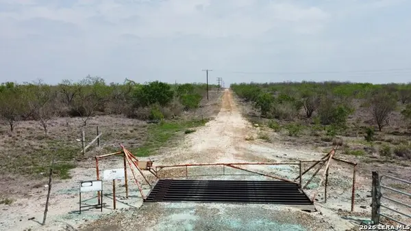 306 Cr 305, Tilden, TX 78072