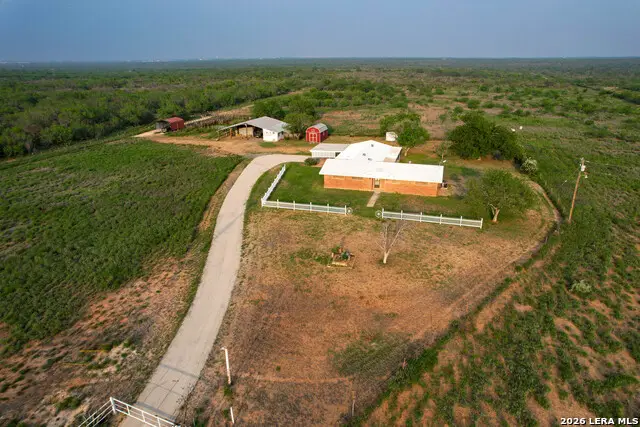 2923 Fm 186, Carrizo Springs, TX 78834 - #2