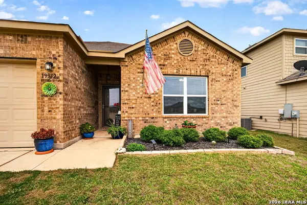 19932 Doc Holiday Dr, Lytle, TX 78052