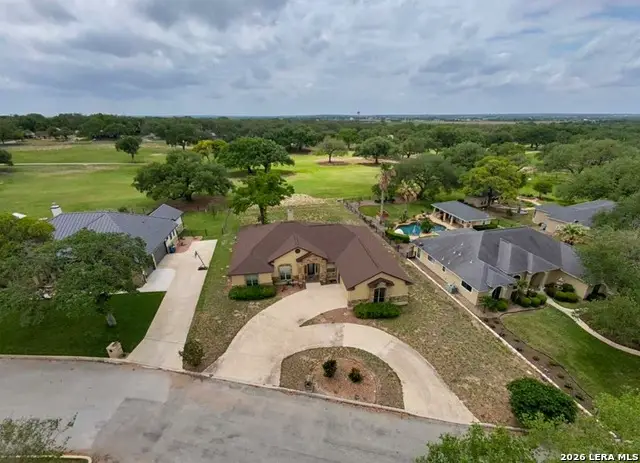 518 Jack Nickolaus, Devine, TX 78016 - #2