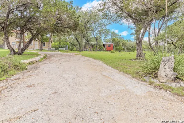 2939 Goat Hill Rd, Lakehills, TX 78063