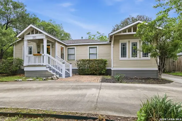 261 E Oakview Pl, San Antonio, TX 78209
