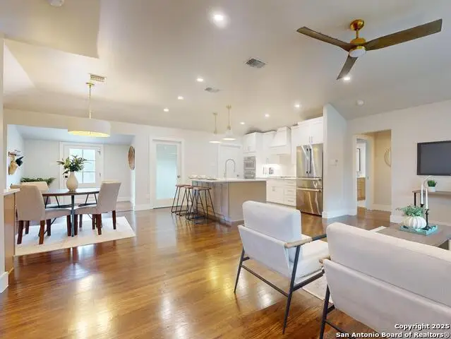 130 Larchmont Dr, San Antonio, TX 78209 - #2