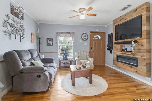 114 Smallwood Dr, San Antonio, TX 78210 - #3