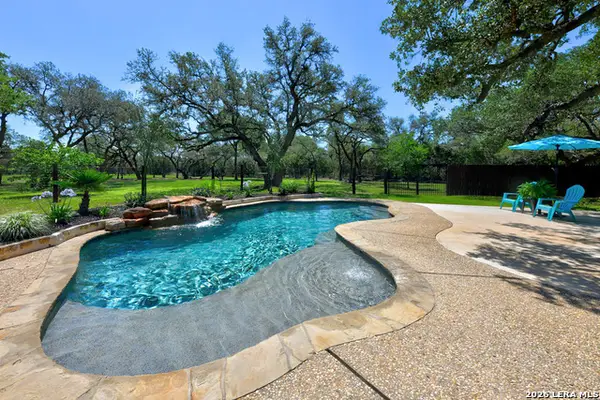 101 Cibolo Hollow N, Fair Oaks Ranch, TX 78015