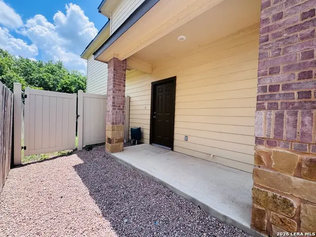 1133/1135 Renee, Seguin, TX 78155 - #2