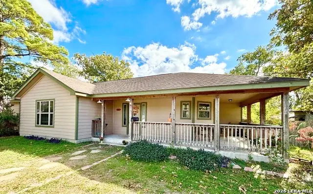 128 Dunning, Gonzales, TX 78629 - #1