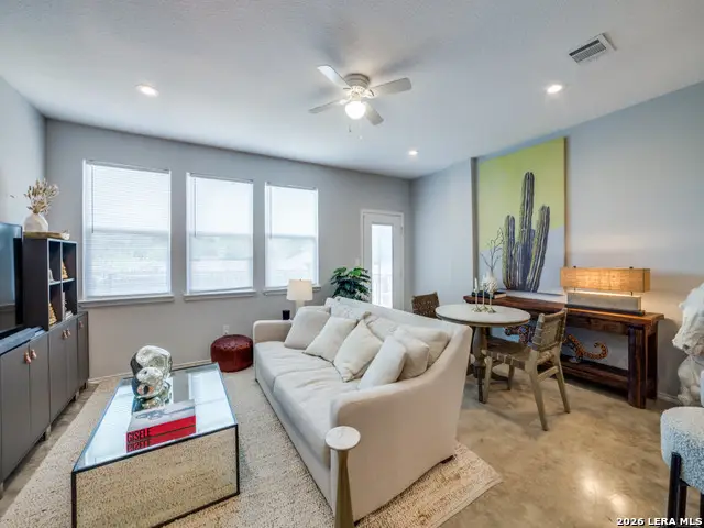 6906 Crestway Rd, San Antonio, TX 78239 - #3