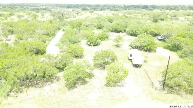 106 Lenette Dr, Woodsboro, TX 78393 - #1
