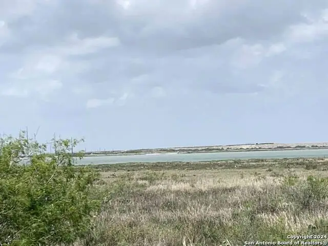 109 Sunrise Dr, Rockport, TX 78382 - #2