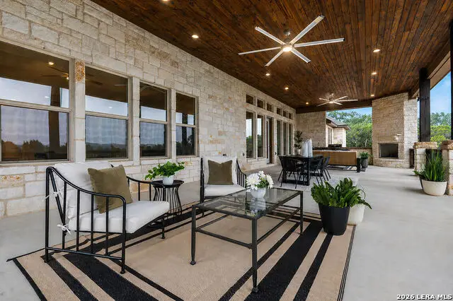 169 Longwood Dr, New Braunfels, TX 78132 - #3