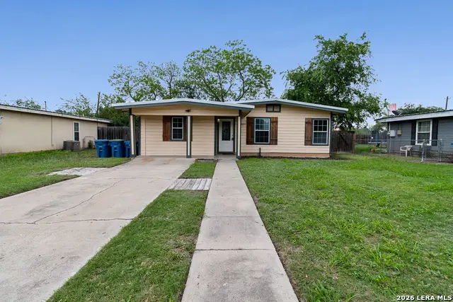 1804 N Mckinley, Beeville, TX 78102 - #2