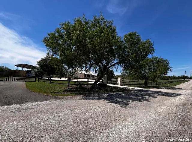 6975 Pfeil, Schertz, TX 78154 - #2
