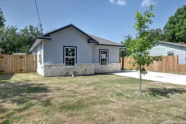 870 W Southcross Blvd, San Antonio, TX 78211 - #3