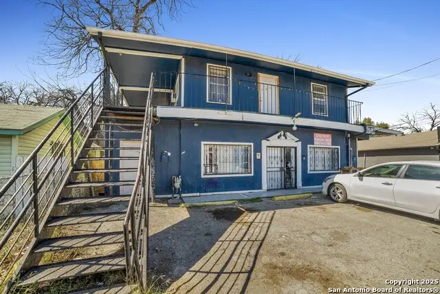811 S General Mcmullen Dr, San Antonio, TX 78237 - #1