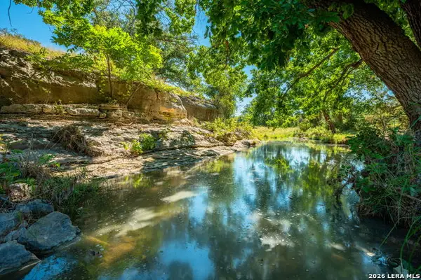 000 Pressler-henke Rd, Kerrville, TX 78028