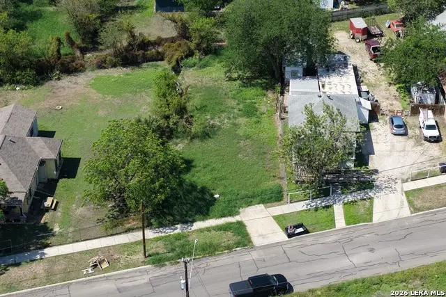 631 Aransas Ave, San Antonio, TX 78210 - #2
