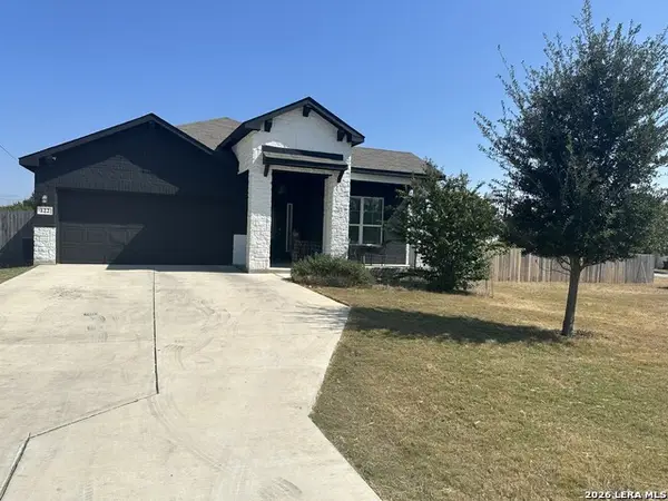 122 Desert Poppy, Bandera, TX 78003