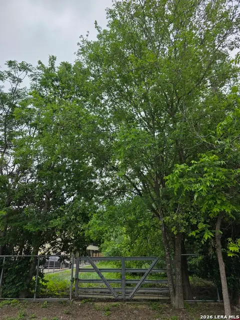 930 DRURY LN Drury Ln, San Antonio, TX 78221 - #2