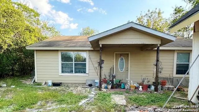4842 Lord Rd, San Antonio, TX 78220 - #2