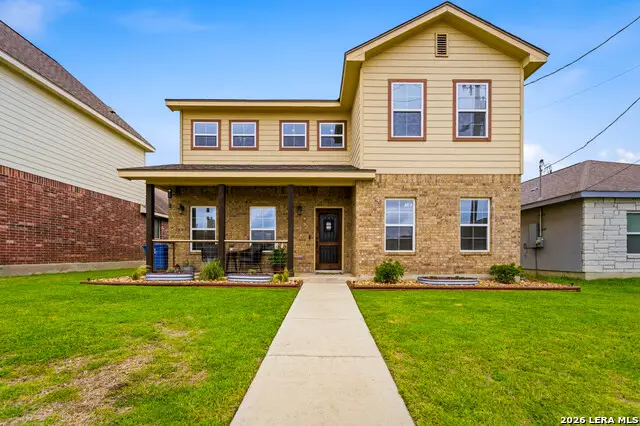 776 Crestview, Floresville, TX 78114 - #1
