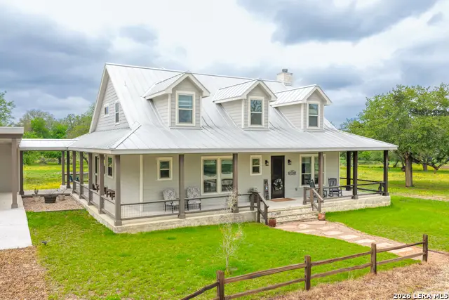 1407 County Road 761, Devine, TX 78016 - #1