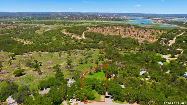 708 Royal Oak Dr, Canyon Lake, TX 78133