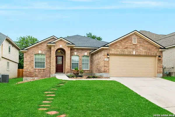 7814 Lacey Oak Cv, San Antonio, TX 78250