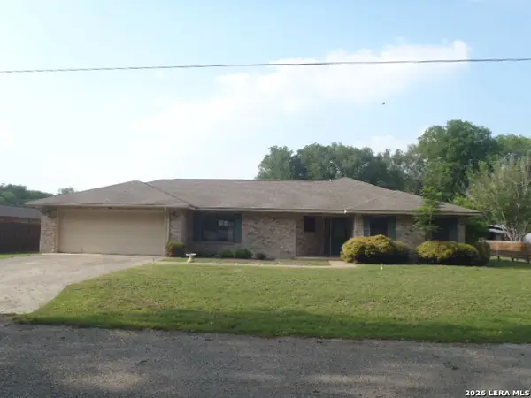 2620 Blumberg Park Rd, Seguin, TX 78155