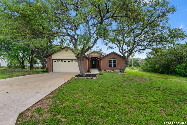 126 Hunter Ridge Rd, San Marcos, TX 78666 - #1