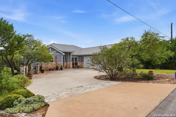 1253 Sundown Trl, Fischer, TX 78623