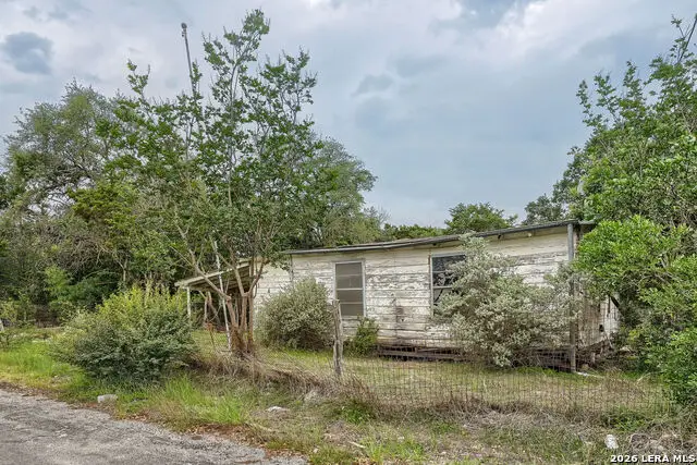 148 Legion Dr, Lakehills, TX 78063 - #2