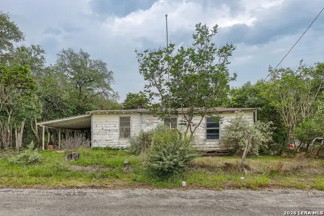 148 Legion Dr, Lakehills, TX 78063 - #3