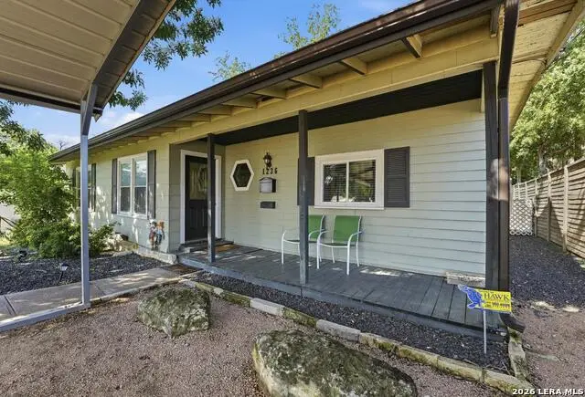 1236 S Academy Ave, New Braunfels, TX 78130 - #2