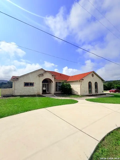 412 Shayla Ln, Canyon Lake, TX 78133 - #2