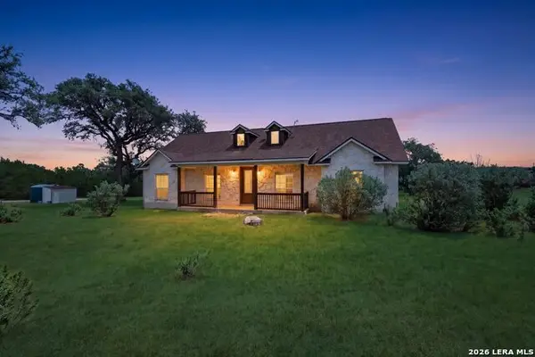 124 Majestic Oaks Dr, Boerne, TX 78006