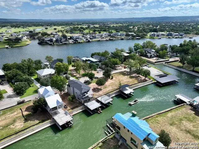 516 Lake St, Kingsland, TX 78639 - #3
