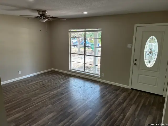 4426 Desert View Dr, San Antonio, TX 78217 - #3