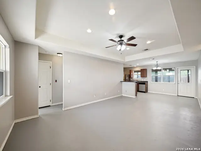 529 Indian Crossing, Jourdanton, TX 78026 - #3