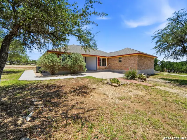 342 Chipman Ct, Bandera, TX 78003 - #1
