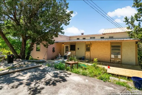 1103 Rockmoor, Canyon Lake, TX 78133