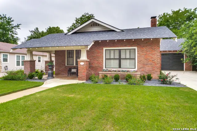119 E Evergreen St, Boerne, TX 78006 - #3