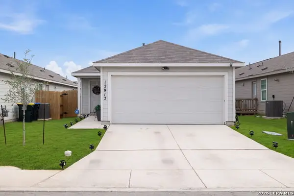 12912 Hancock Pool, St Hedwig, TX 78152