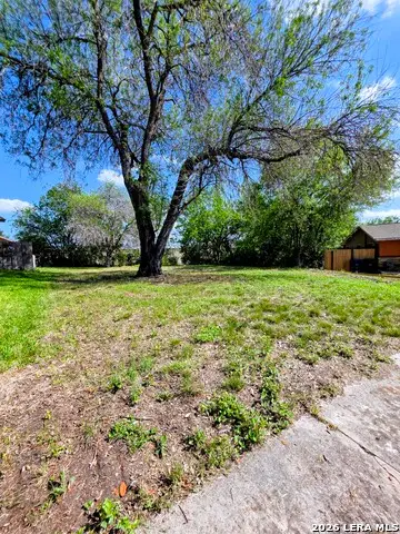 110 Zeuty St, San Antonio, TX 78227 - #2