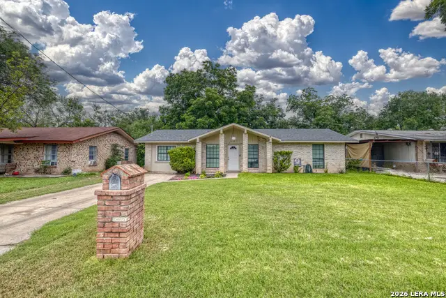 208 Pulliam St, Uvalde, TX 78801 - #1