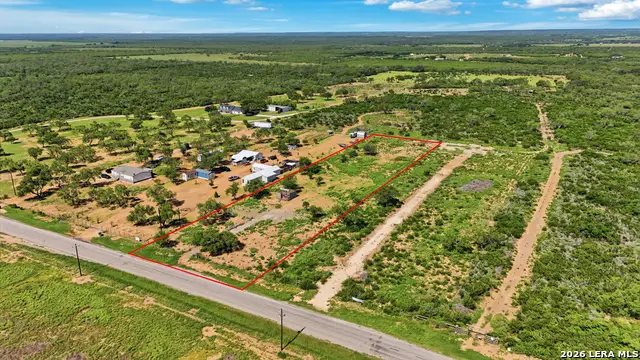 7051 County Road 2400, Moore, TX 78057 - #2