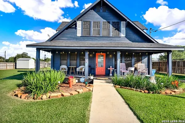 205 Brinkoeter, Poth, TX 78147