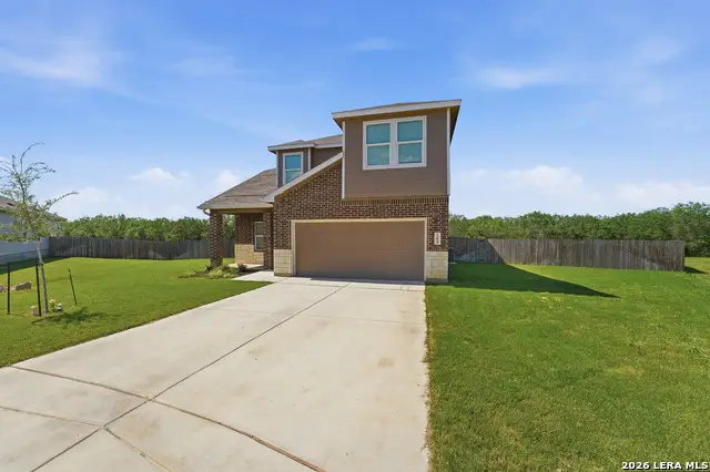 200 Alta Vista Ter, Seguin, TX 78155 - #2